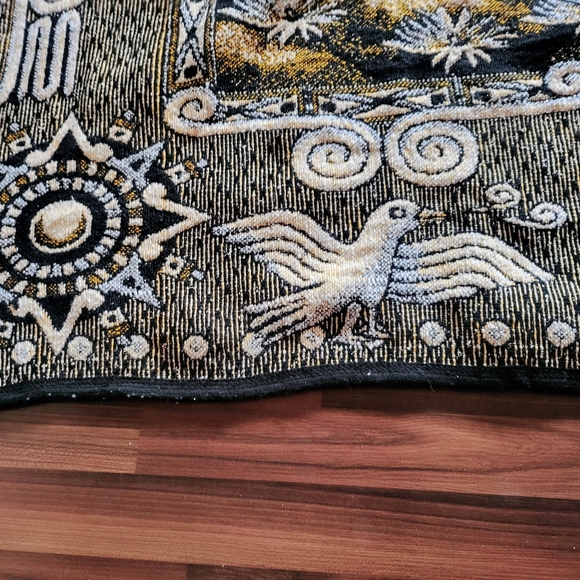 Large Aztec Blanket - Picture 2 of 6